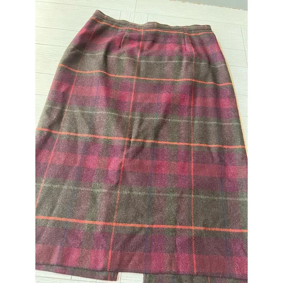 Bridgewater wool blend purple plaid skirt. Perfect‎ fall piece. Lined. Sz 14W - Picture 9 of 9